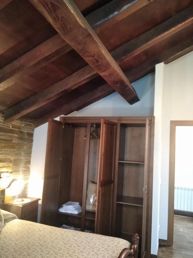 La Posada De Oscos ซานตาเอวลาเลีย เด โอสโกส ภายนอก รูปภาพ