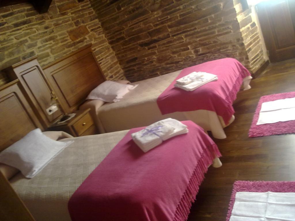 La Posada De Oscos ซานตาเอวลาเลีย เด โอสโกส ห้อง รูปภาพ